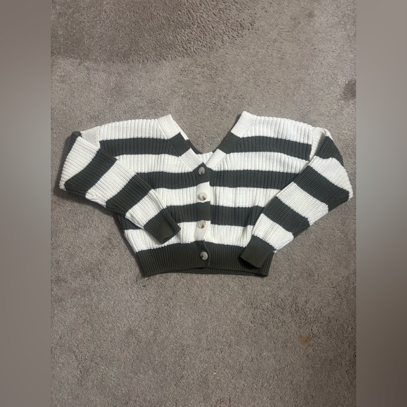 Moon & Madison Monochrome Knit Sweater - Picture 1 of 9
